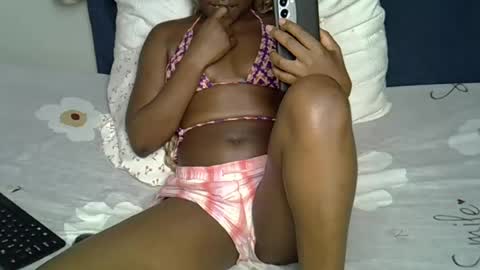 dark_petite_ online show from July 13, 2026, 9:45 am