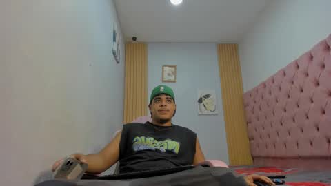 Snapshot of darkalphax01 chatting on December 19, 2025, 2:29 am darkalphax01 online show from December 19, 2025, 2:29 am