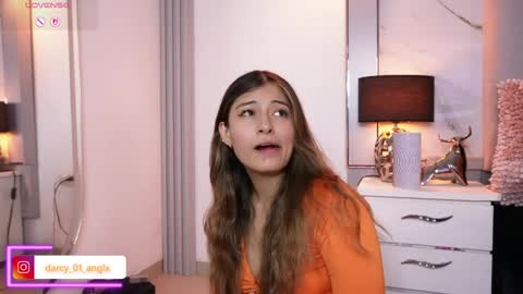 Angel Darcy  online show from April 7, 2026, 11:15 pm