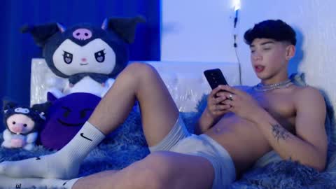 Snapshot of darkboy26_ chatting on January 21, 2025, 1:39 am Blake online show from January 21, 2025, 1:39 am