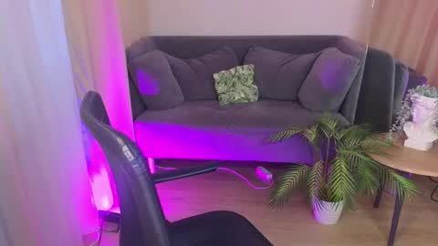 darkericaaaa online show from May 8, 2026, 1:49 pm