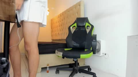 Snapshot of darkknightx01 chatting on October 5, 2025, 5:44 pm darkknightx01 online show from October 5, 2025, 5:44 pm