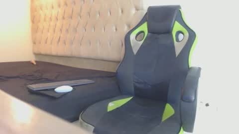 Snapshot of darkknightx01 chatting on October 27, 2025, 12:58 am darkknightx01 online show from October 27, 2025, 12:58 am