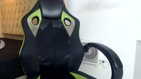 Snapshot of darkknightx01 chatting on November 10, 2025, 10:25 am darkknightx01 online show from November 10, 2025, 10:25 am