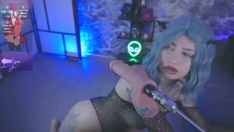 Snapshot of darkly_waxx chatting on July 28, 2026, 6:31 pm New account. Help me reach 100 thumbs up online show from July 28, 2026, 6:31 pm