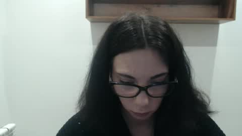 darklynx_ online show from December 22, 2025, 8:44 am
