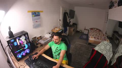 darkschneider_ online show from December 4, 2024, 11:46 pm