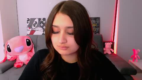 Snapshot of darksidelove_ chatting on April 25, 2026, 4:48 pm Amelie online show from April 25, 2026, 4:48 pm
