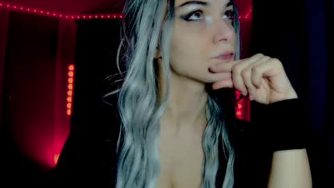 Snapshot of darkskullmistress chatting on June 4, 2026, 2:50 am roseredgoddess online show from June 4, 2026, 2:50 am