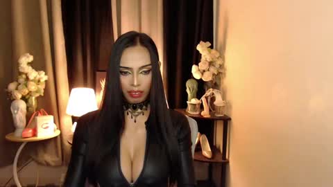 HAPPY BIRTHDAY MISTRESS MADRIANA online show from February 17, 2025, 1:42 pm