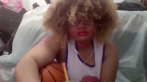 DarkSundaze online show from April 11, 2026, 1:54 am