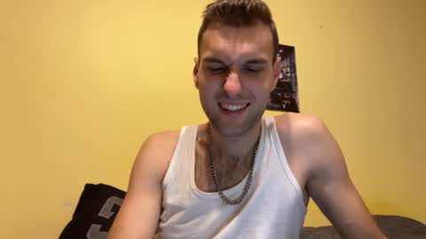 Snapshot of darktempt_ chatting on November 23, 2025, 8:19 pm Nick online show from November 23, 2025, 8:19 pm