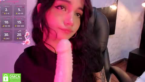 Snapshot of darky_doll chatting on April 30, 2026, 1:01 am Darky Doll online show from April 30, 2026, 1:01 am