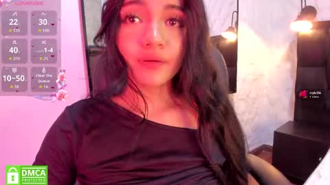 Snapshot of darky_doll chatting on May 22, 2026, 11:32 pm Darky Doll online show from May 22, 2026, 11:32 pm