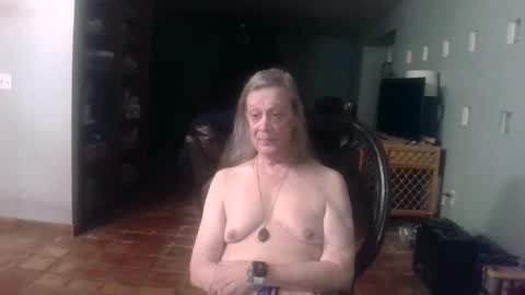 darla_darling1222101 online show from February 14, 2026, 7:27 am