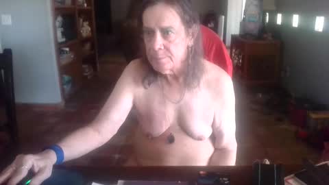 darla_darling1222101 online show from March 2, 2026, 12:13 am