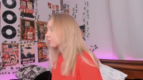 lina online show from December 18, 2024, 8:25 pm