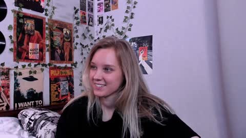 lina online show from December 24, 2024, 2:54 am