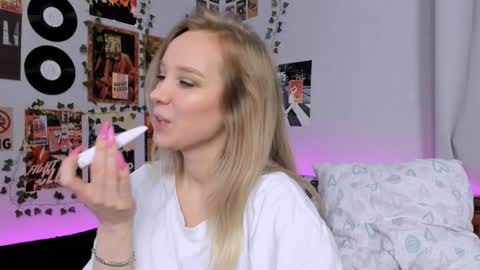 lina online show from December 27, 2024, 3:09 am