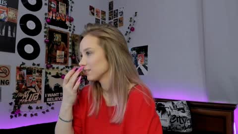 lina online show from January 9, 2025, 12:03 am