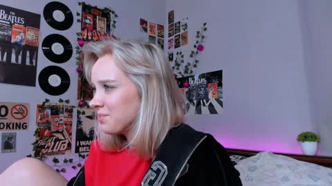 lina online show from January 17, 2025, 2:29 am