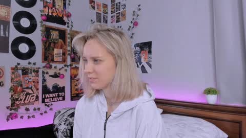 lina online show from January 18, 2025, 8:30 pm