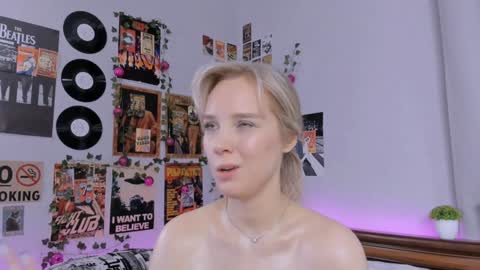 lina online show from January 19, 2025, 2:36 am