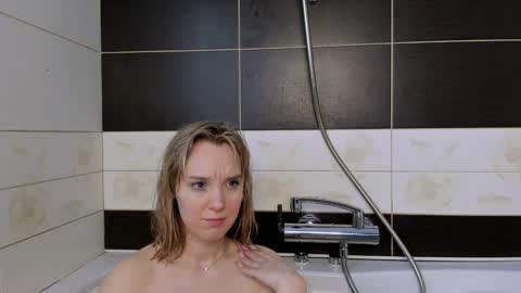 lina online show from January 24, 2025, 11:34 pm