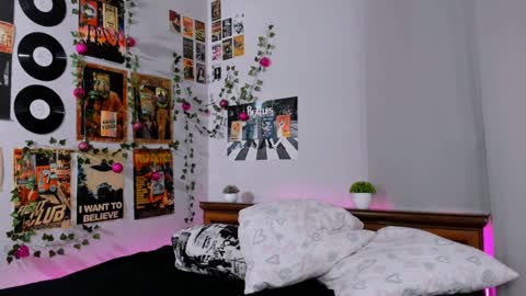 lina online show from January 28, 2025, 11:28 pm