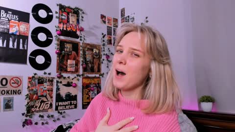 lina online show from January 31, 2025, 8:54 pm