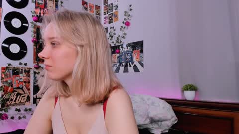 lina online show from February 1, 2025, 8:47 pm