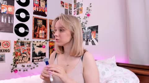 lina online show from February 11, 2025, 8:20 pm