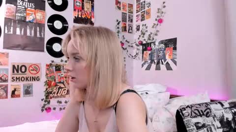 lina online show from February 12, 2025, 2:24 am