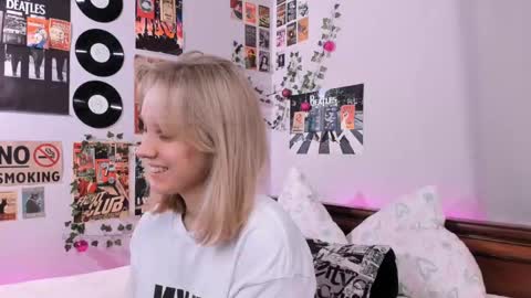 lina online show from February 18, 2025, 8:14 pm