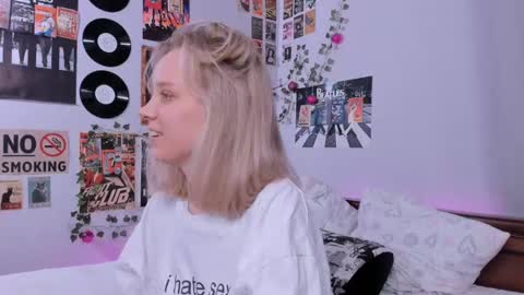 lina online show from February 19, 2025, 8:20 pm