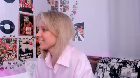 lina online show from February 25, 2025, 8:30 pm