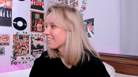 lina online show from February 26, 2025, 2:37 am