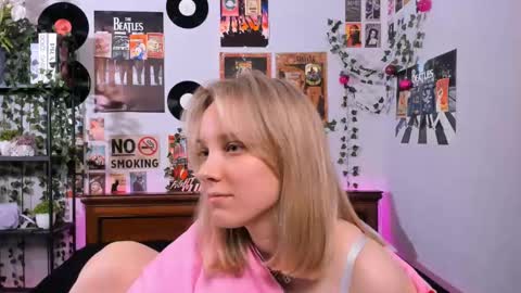 lina online show from March 3, 2025, 12:04 am