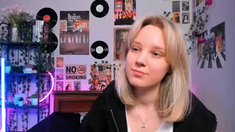 lina online show from March 8, 2025, 12:11 am