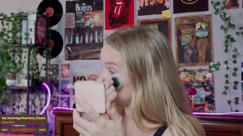 lina online show from September 20, 2025, 9:16 pm