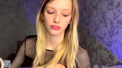 D online show from November 8, 2025, 8:40 pm