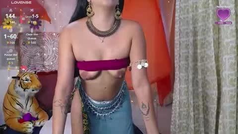 Snapshot of darshajaya822707 chatting on November 6, 2025, 10:21 pm Darsha online show from November 6, 2025, 10:21 pm