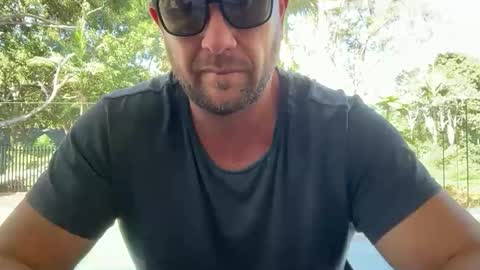 Snapshot of dartanian0001 chatting on October 22, 2025, 4:35 am dartanian0001 online show from October 22, 2025, 4:35 am