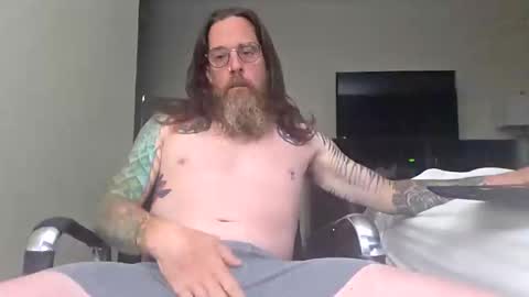 Snapshot of darthraider76 chatting on June 4, 2026, 2:39 am DarthRaider online show from June 4, 2026, 2:39 am