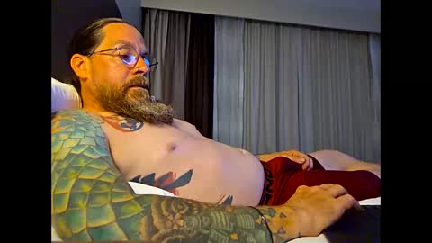 Snapshot of darthraider76 chatting on June 11, 2026, 2:22 am DarthRaider online show from June 11, 2026, 2:22 am