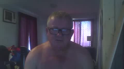 Snapshot of darwincock chatting on December 6, 2024, 10:08 pm darwincock online show from December 6, 2024, 10:08 pm