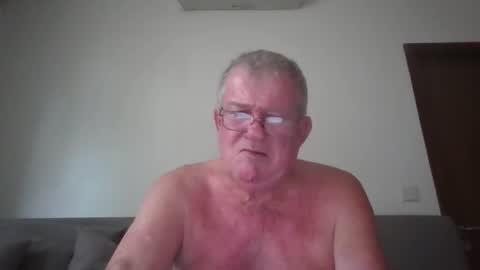 darwincock online show from June 1, 2026, 1:51 am