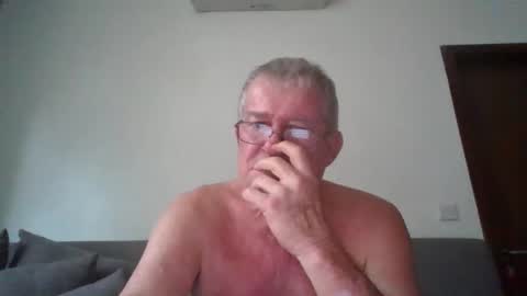 darwincock online show from June 8, 2026, 2:01 am