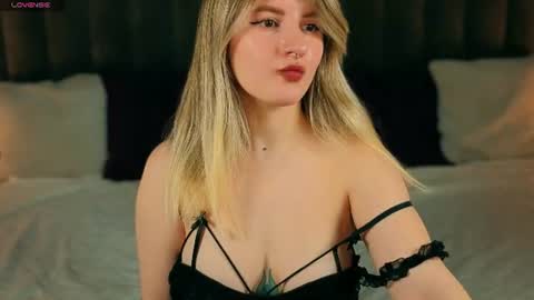 daryana_gray online show from June 16, 2026, 8:17 am