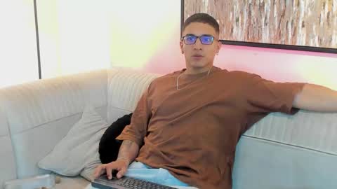 Dash online show from February 8, 2026, 1:14 pm